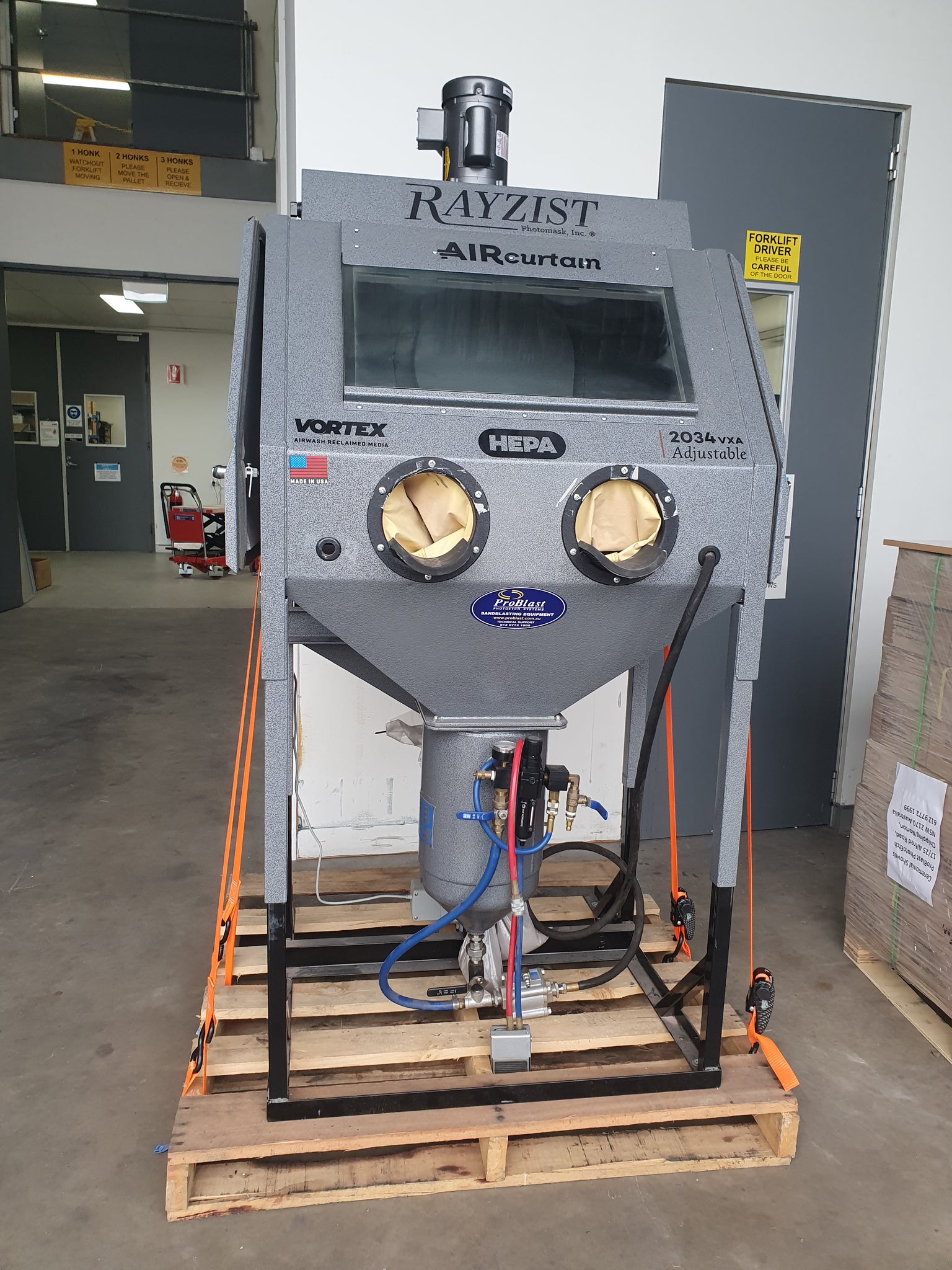 Second Hand (Near New) Auto Recycling Sandblasting System