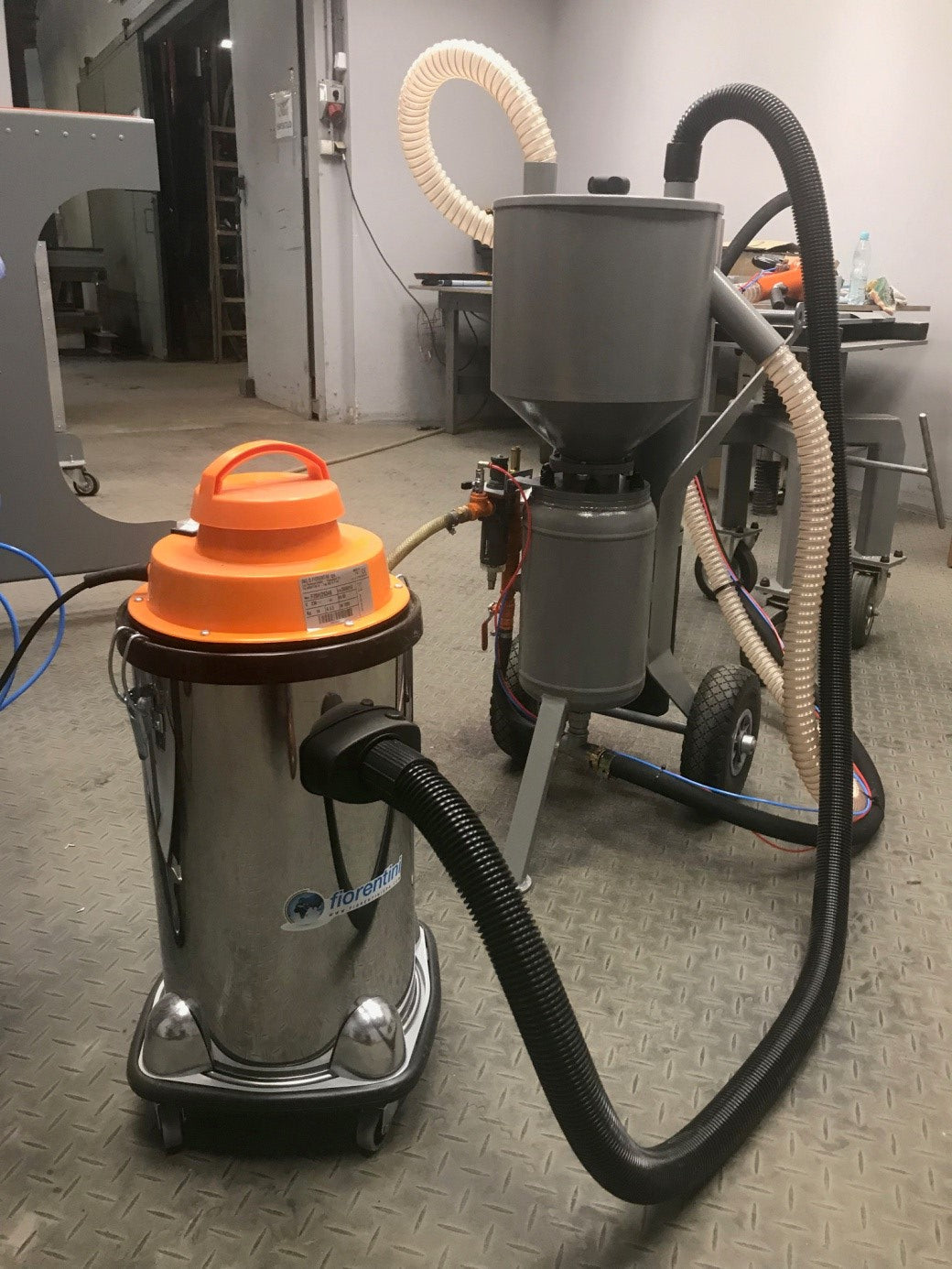 Sandmaster Mobile Vacuum Sandblasting System
